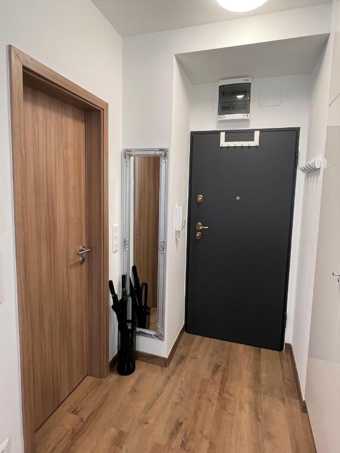 Luxe Central Studio With Pool, Parking & Ac Βουδαπέστη Εξωτερικό φωτογραφία