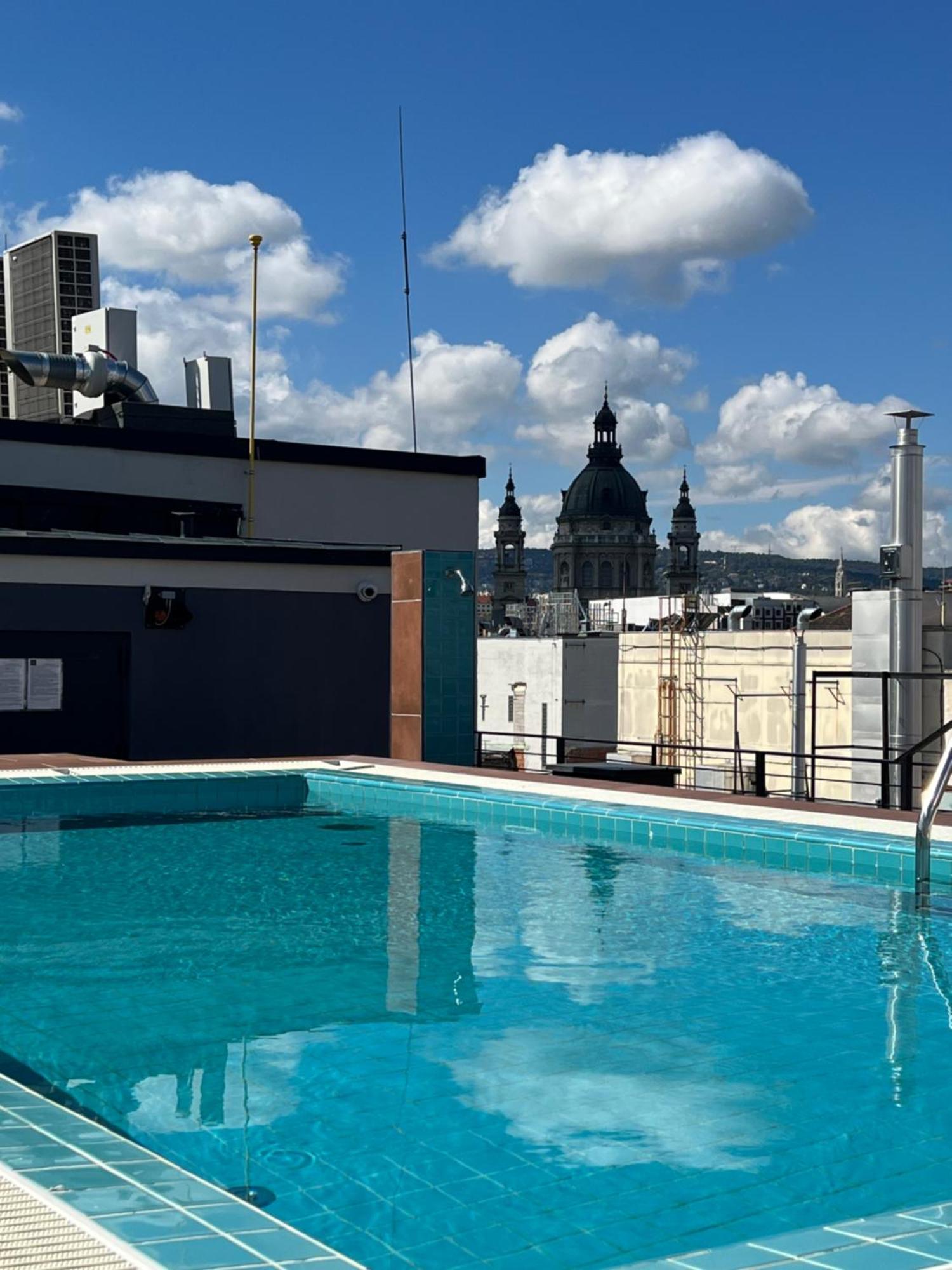 Luxe Central Studio With Pool, Parking & Ac Βουδαπέστη Εξωτερικό φωτογραφία